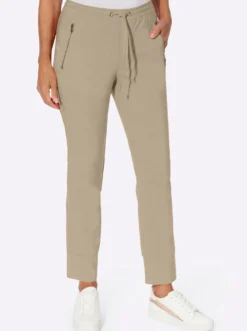 Jogg Pants mit Passformsattel hinten