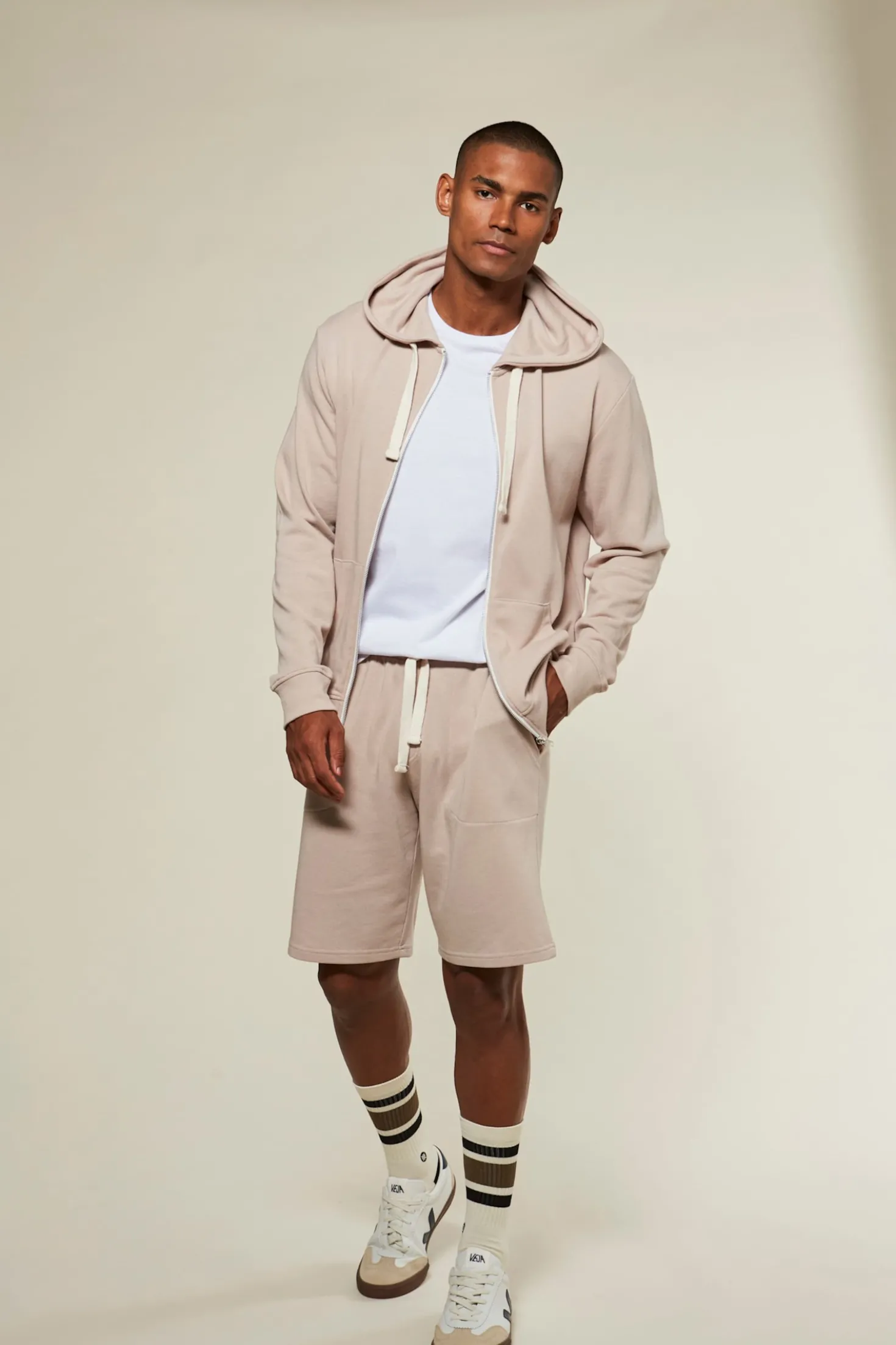 Kapuzensweatjacke