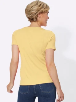 Kurzarmshirt in elastischer Ripp-Qualität