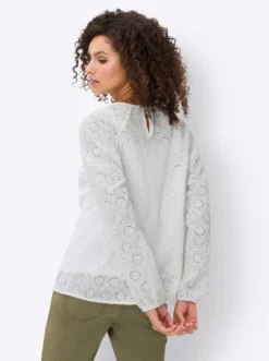 Langarm-Bluse mit Lochstickerei