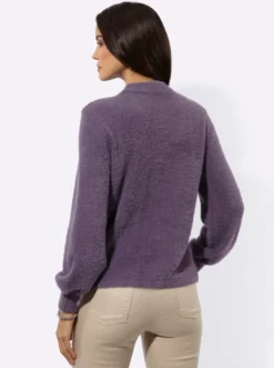 Langarm-Pullover mit Zierknöpfen