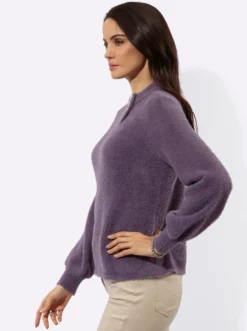Langarm-Pullover mit Zierknöpfen