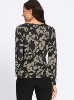 Langarmshirt mit Tropfen-Ausschnitt