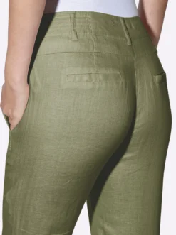 Leinenhose mit Längsnähten