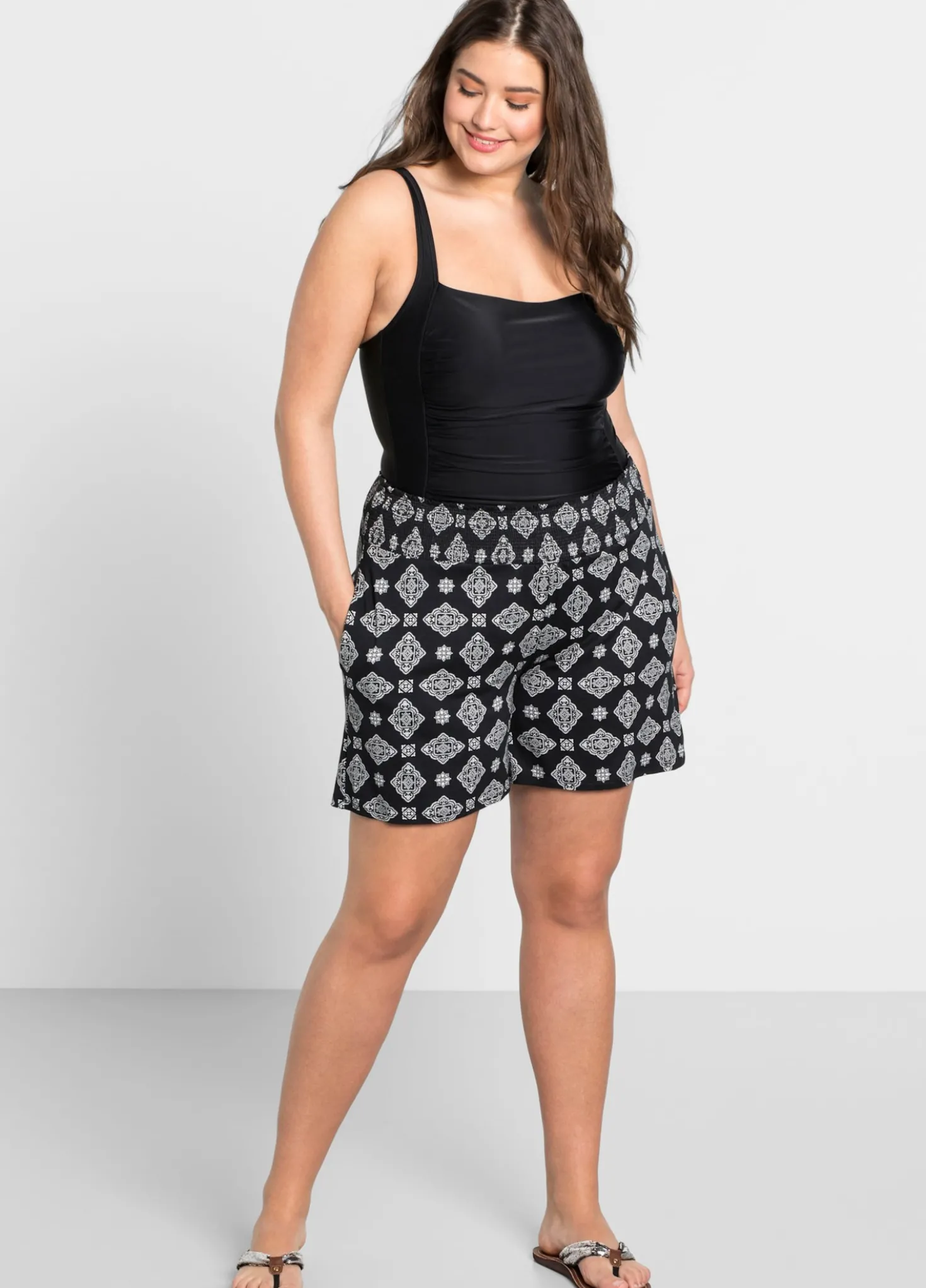 Lockere Shorts mit Smokbund