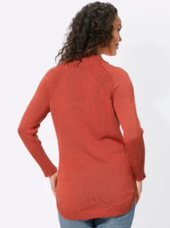 Longpullover mit abgerundetem Saum
