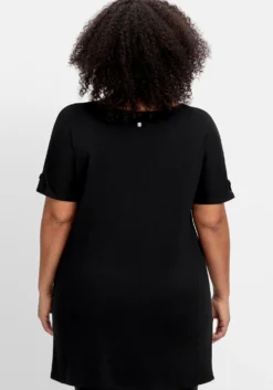 Longshirt mit Ornament-Frontdruck