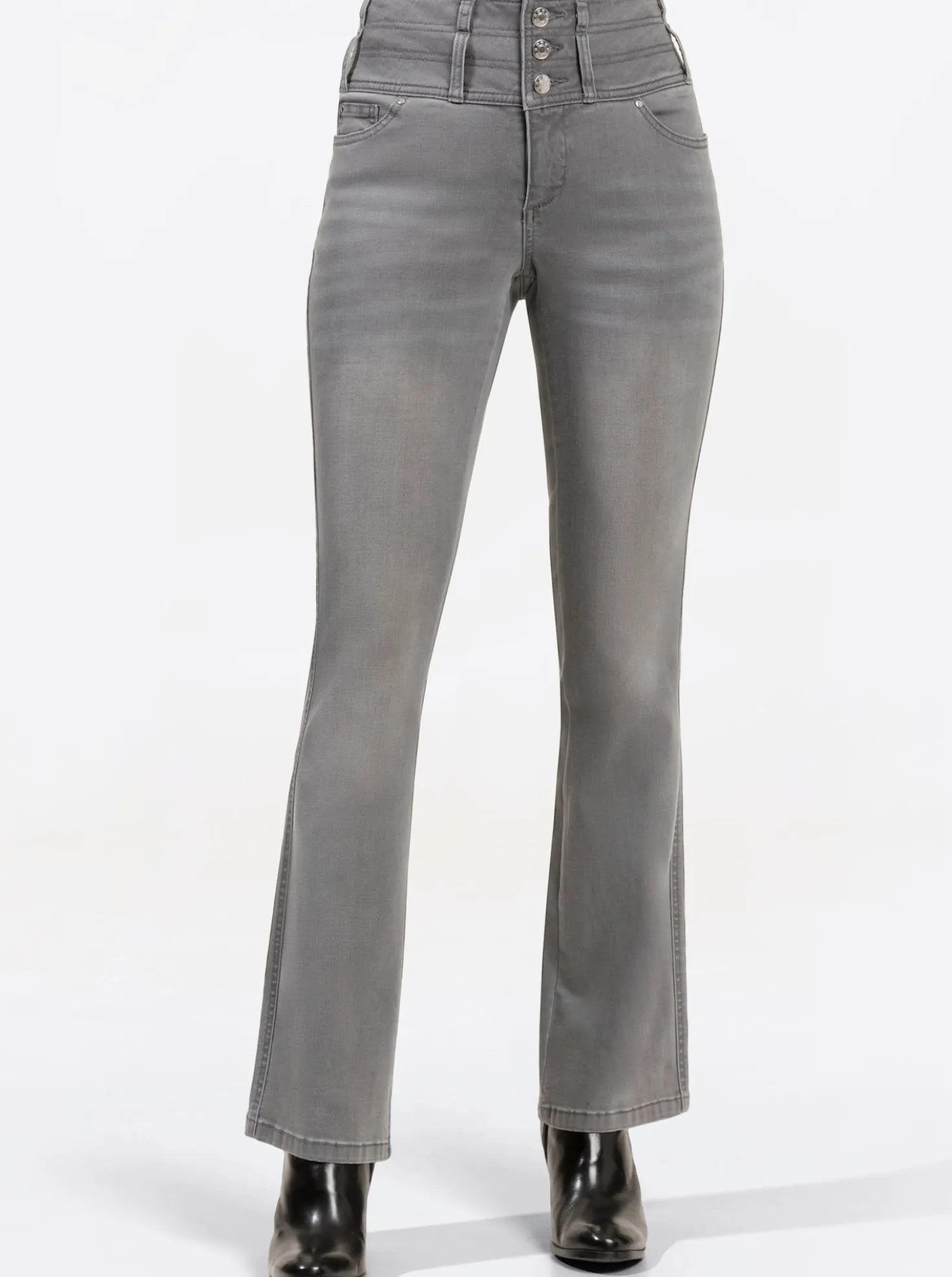 5-Pocket-Jeans mit dezent ausgestelltem Bein