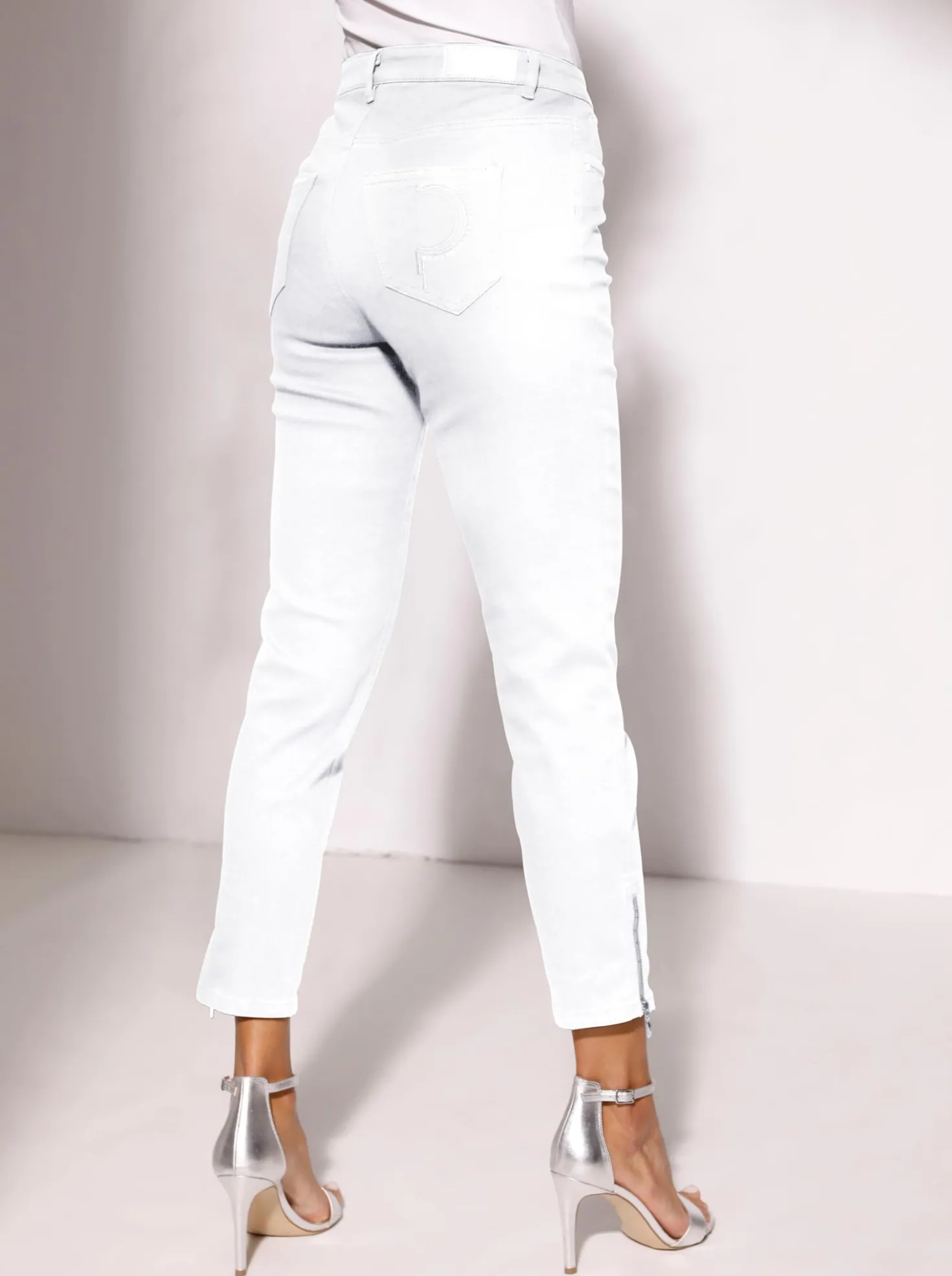 5-Pocket-Jeans mit Strass-Applikation