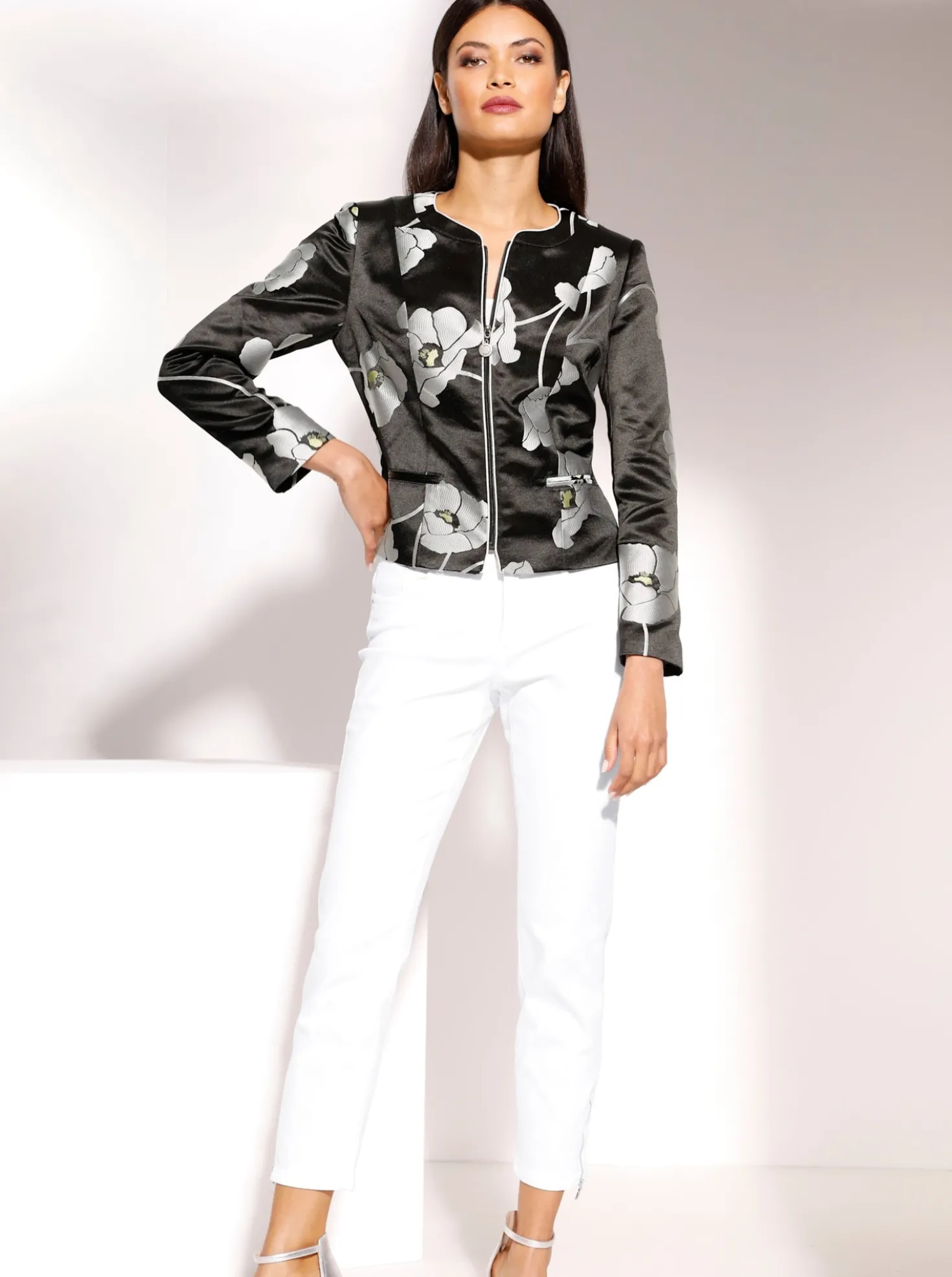 5-Pocket-Jeans mit Strass-Applikation