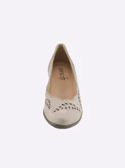 Pumps , dekorativ perforiert