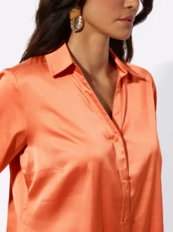 Satinbluse mit Kellerfalte hinten