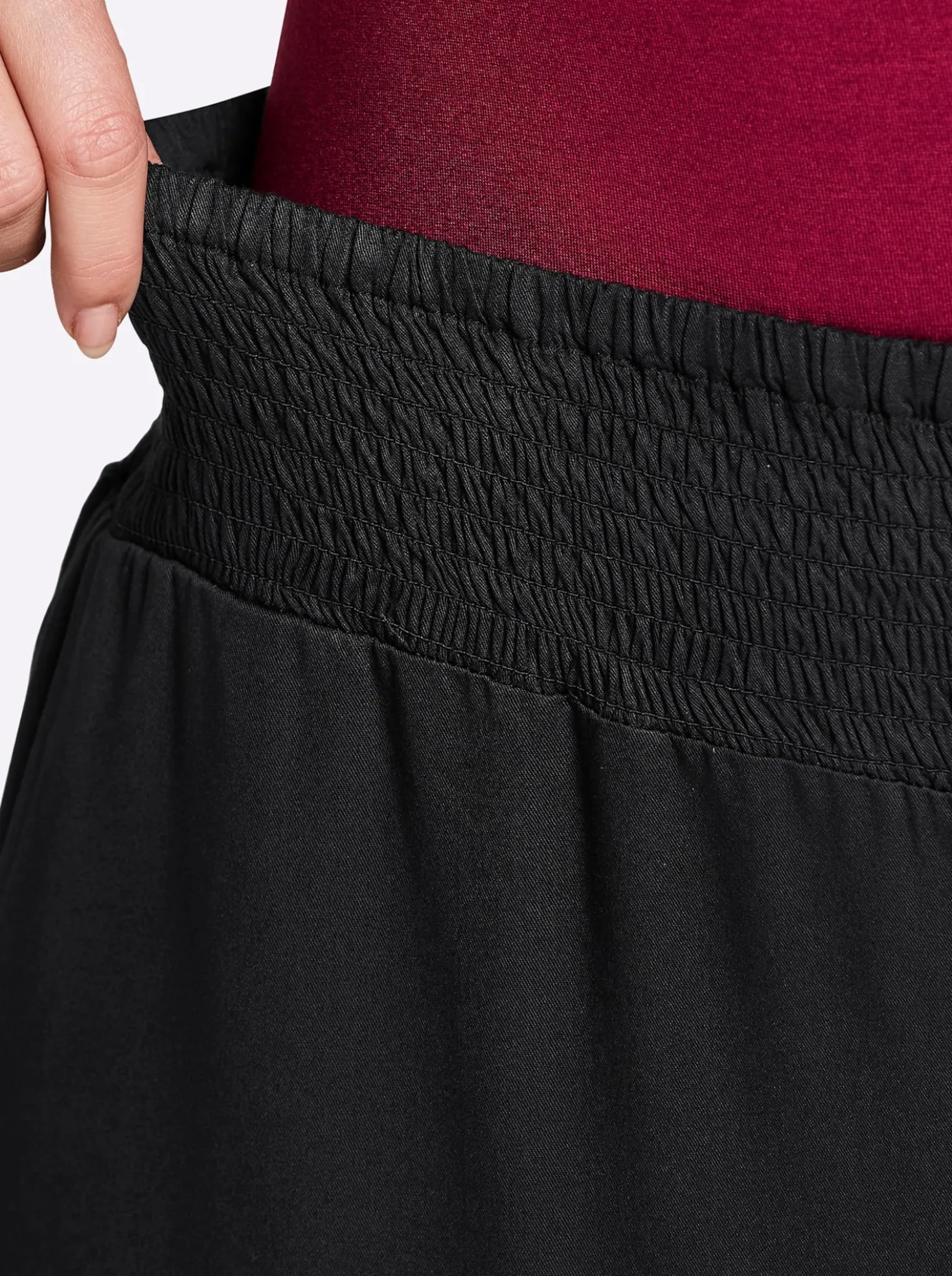 Schlupfhose mit Babylock-Wellensaum