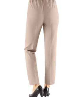 Schlupfhose mit Bügelfalten