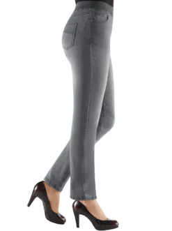 Schlupfjeans mit geripptem Strick-Dehnbund