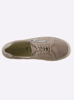 Schnürschuh