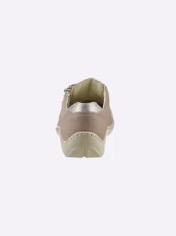 Schnürschuh
