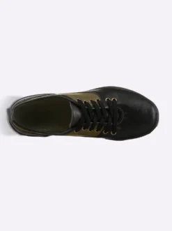 Schnürschuh mit flexibler Laufsohle