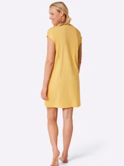 Sleepshirts in Oversize-Form