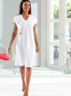 Sleepshirts in Oversize-Form
