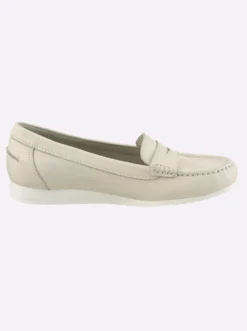 Slipper in Mokassin-Machart