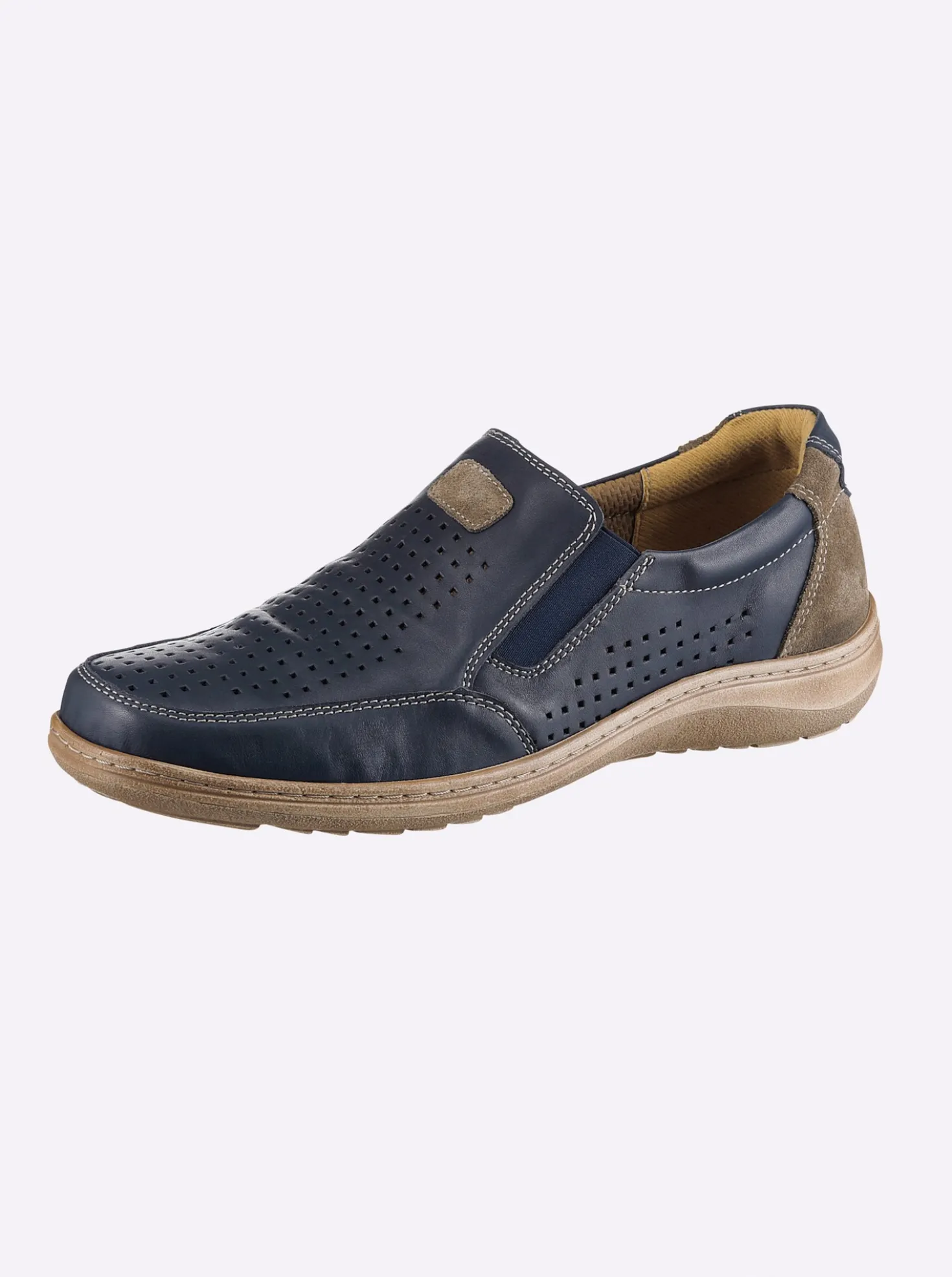 Slipper mit Perforation