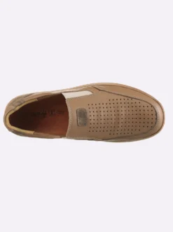 Slipper mit Perforation