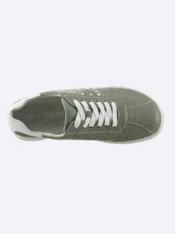 Sneaker für kräftige Füße