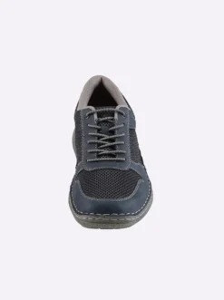 Sneaker für kräftige Füße