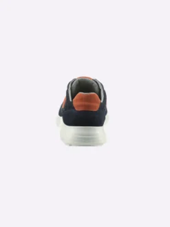 Sneaker in atmungsaktiver Qualität