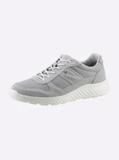 Sneaker in atmungsaktiver Qualität