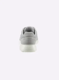 Sneaker in atmungsaktiver Qualität