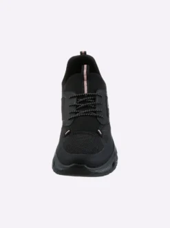 Sneaker mit leichter Sohle