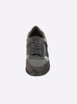 Sneaker mit weicher Polsterung