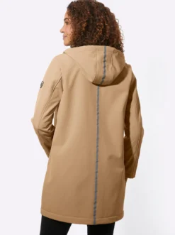 Softshelljacke mit reflektierenden Streifen