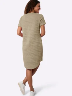 Sommerkleid im Jacquard-Muster