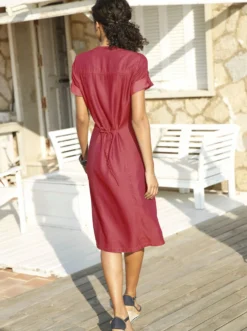 Sommerkleid mit Biesen-Verzierung