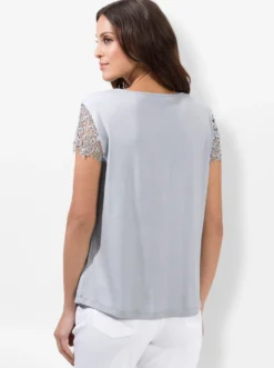 Spitzenshirt mit herzförmigem Spitzen-Einsatz
