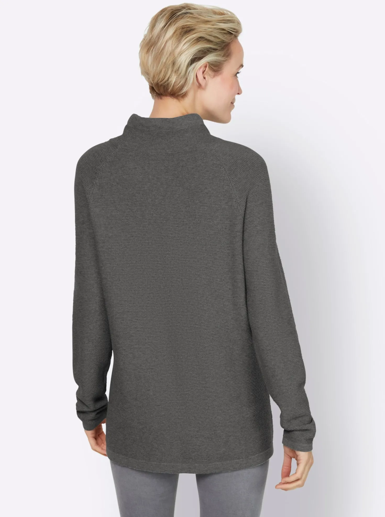 Stehkragenpullover mit Zierbändern