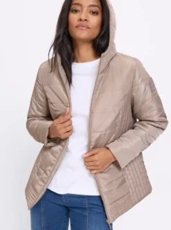 Steppjacke mit Kapuze