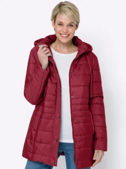 Steppjacke mit seitlichen Druckknöpfen