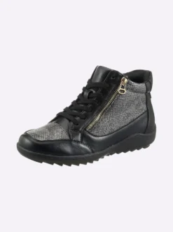Stiefelette mit Kroko-Prägung