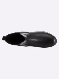 Stiefelette mit Nieten-Verzierung