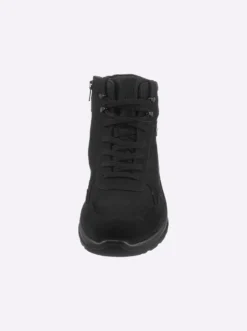Stiefel wind- und wasserabweisend