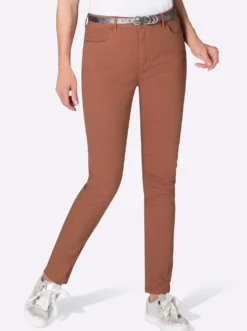 Stretch-Jeans im schmalen Schnitt