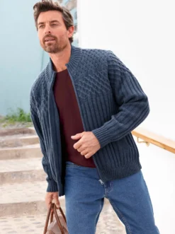 Strickjacke