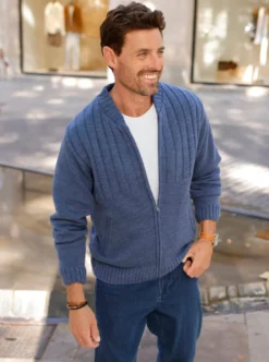 Strickjacke