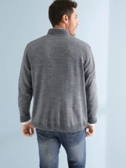 Strickjacke
