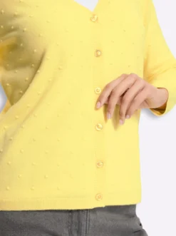 Strickjacke in 3D-Tupfen-Optik