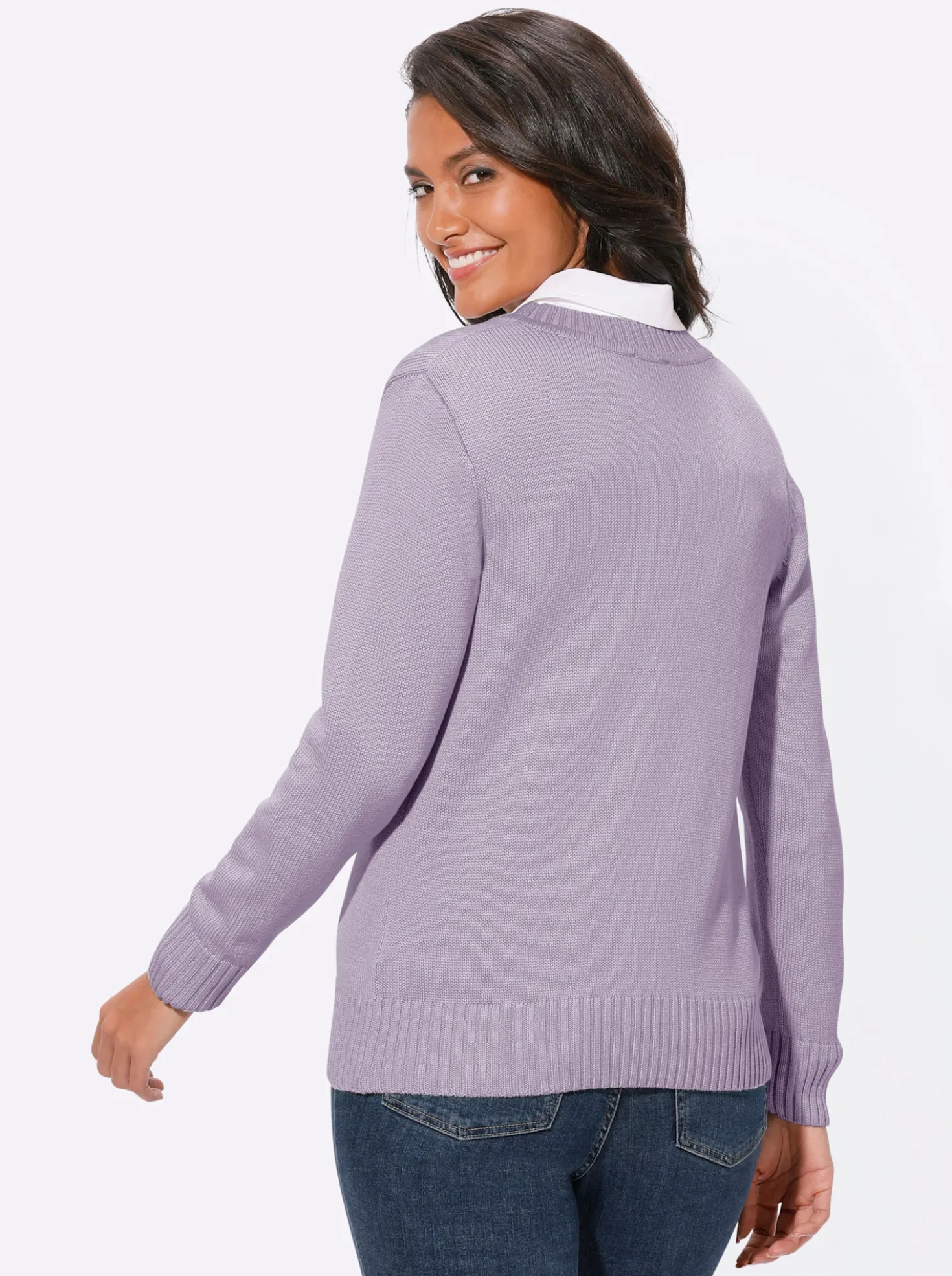 Strickjacke mit farblich abgestimmten Knöpfen